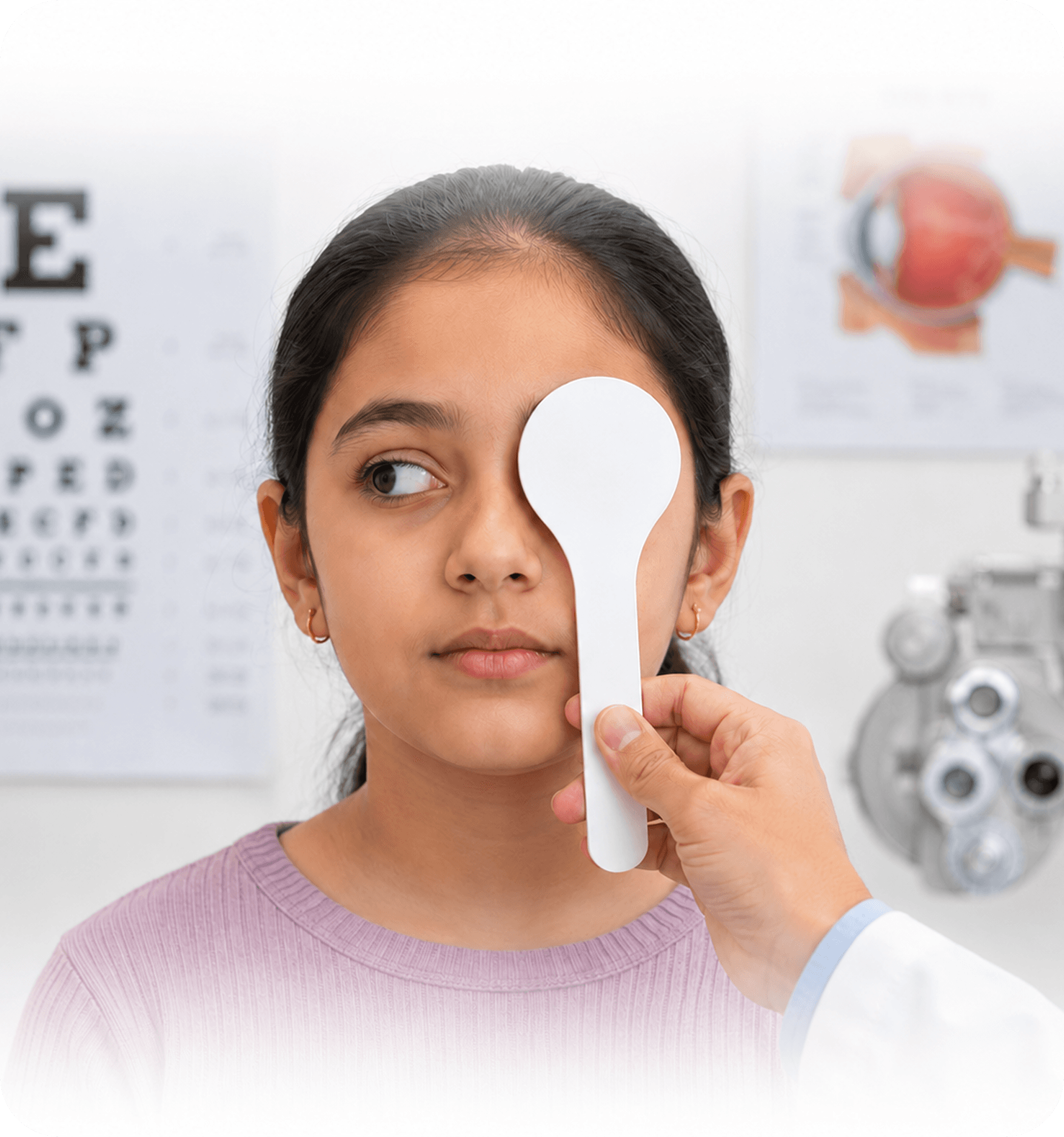 Cover test for squint diagnosis
